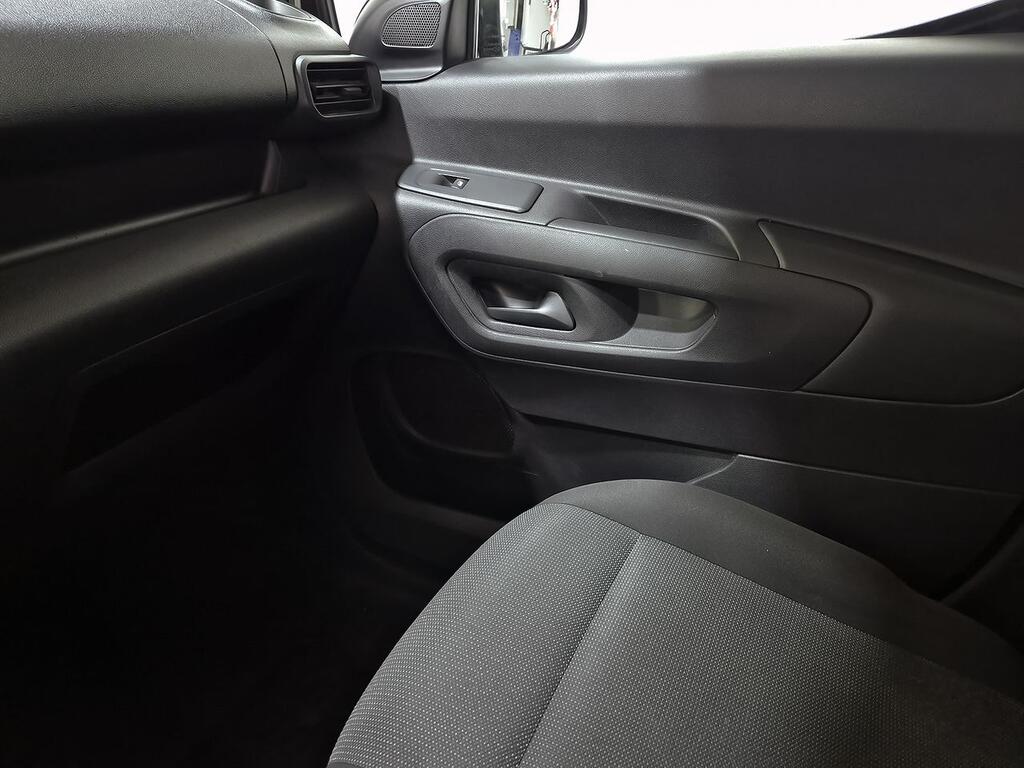 Peugeot Partner FURGON 1.5 BLUEHDI 100 PRO STANDARD 3P 9