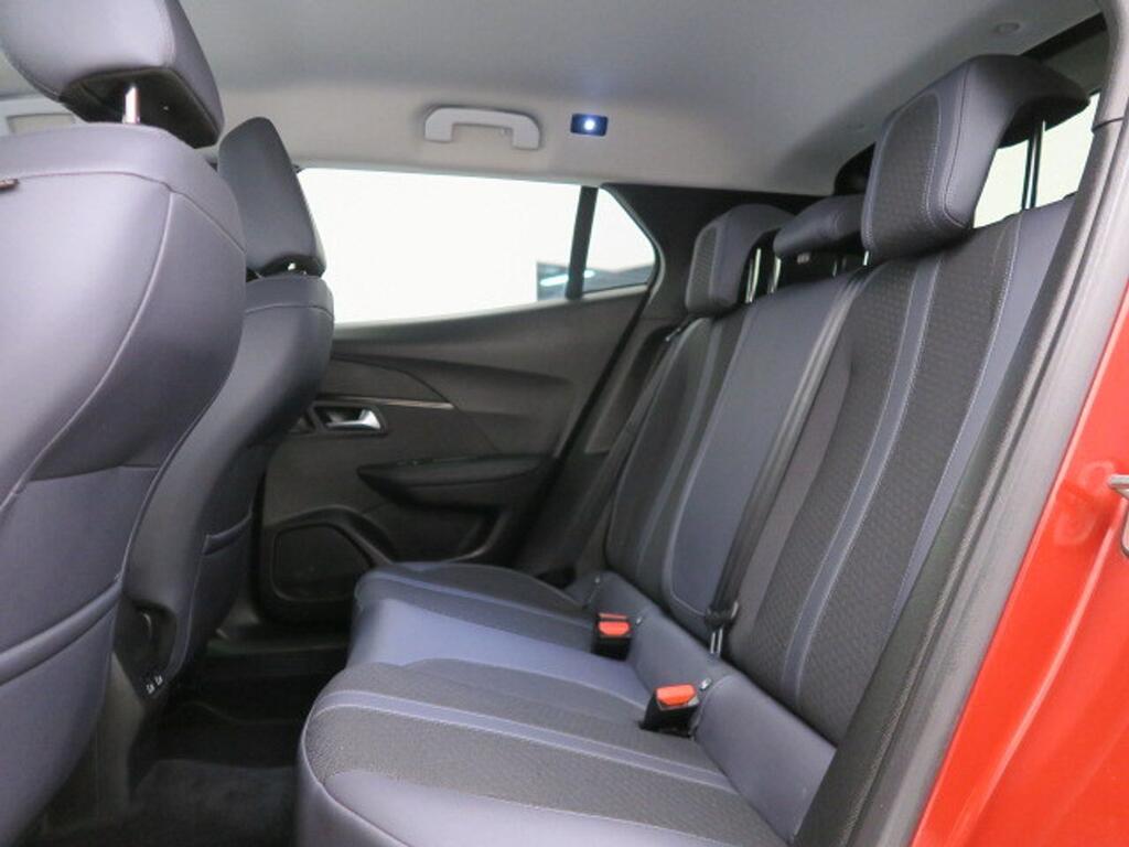 Peugeot 2008 Allure Pack Puretech 100 S&S 6 Vel. MAN 17