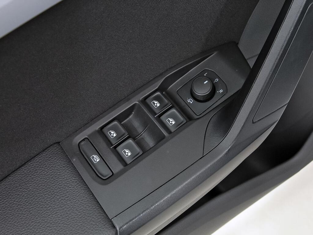 Seat Ibiza 1.0 TSI 85kW (115CV) FR Salta 10