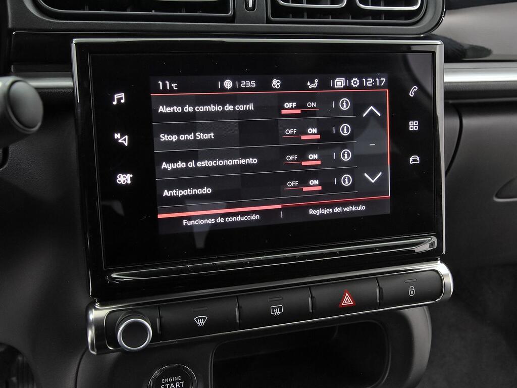 Citroën C3 PureTech 60KW (83CV) Shine 26