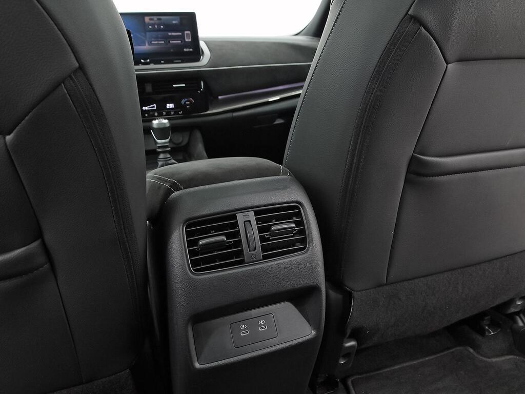 Nissan Qashqai DIG-T 103kW (140CV) mHEV 4x2 N-Design 36