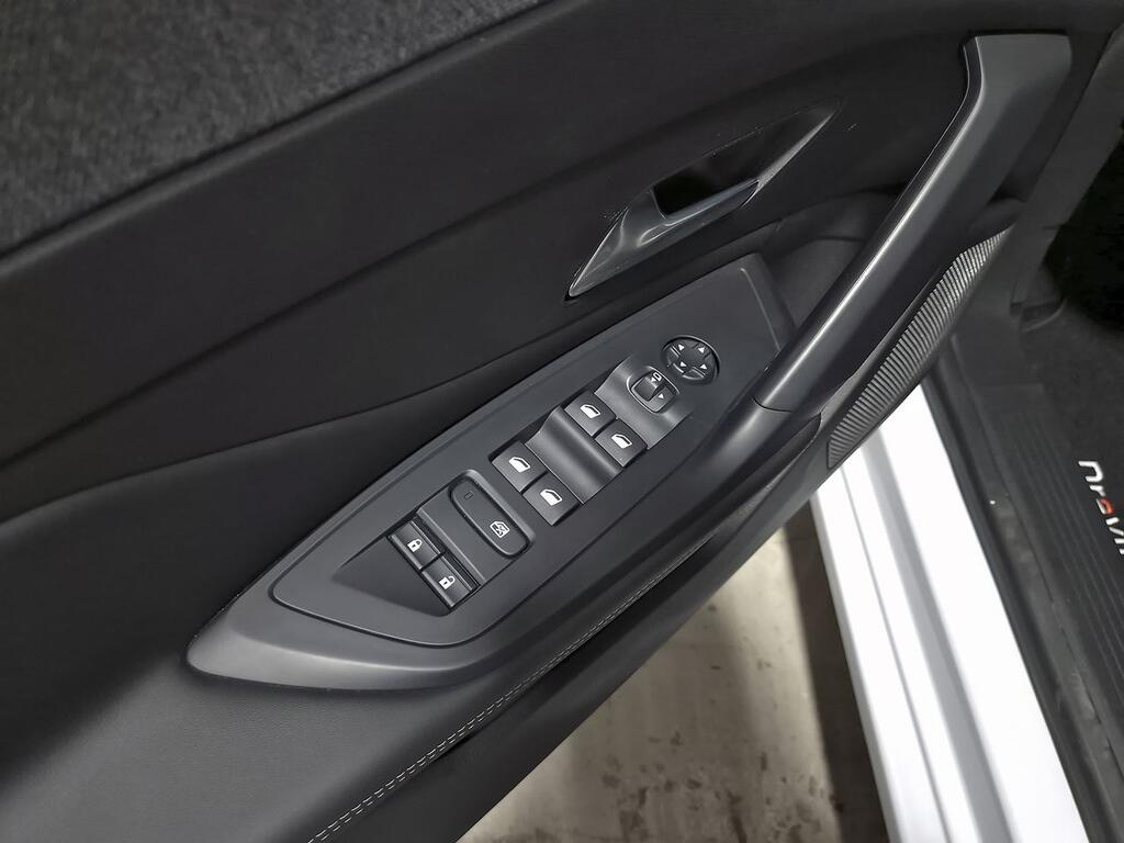 Peugeot 308 5P Allure PureTech 130 S&S MAN 12