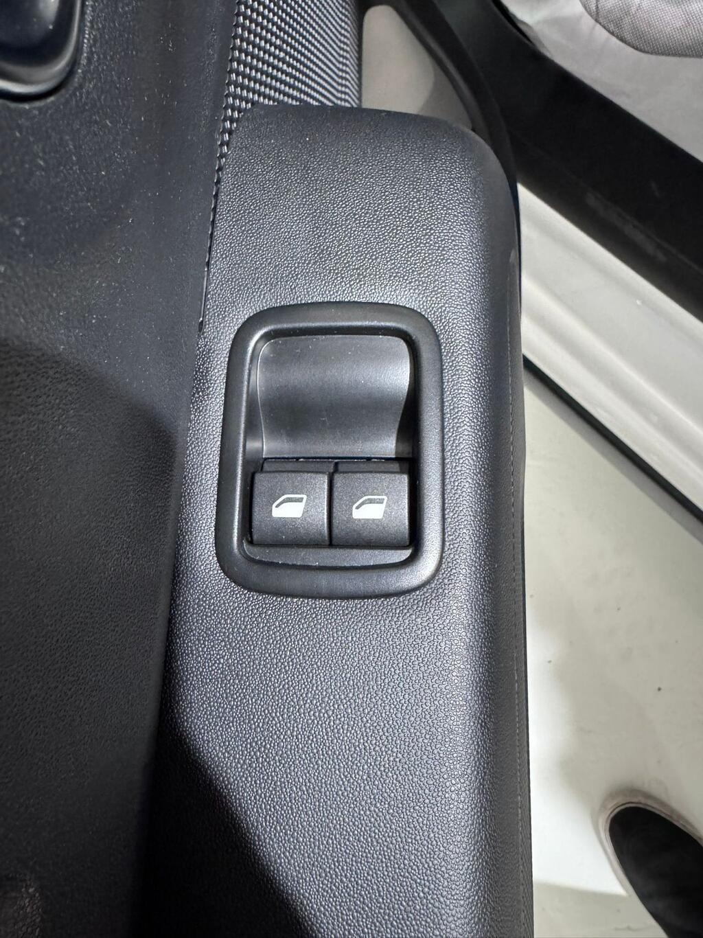 Citroën C3 Origin PureTech 60KW (83CV) Plus 15