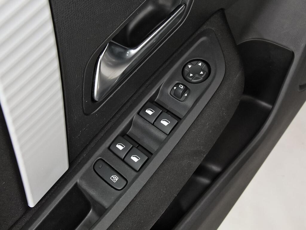 Citroën C4 BlueHDi 110 S&S 6v Feel 13