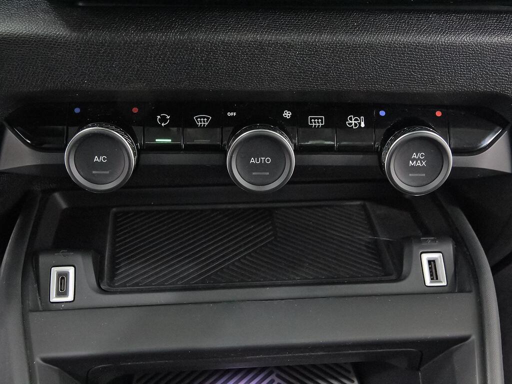 Citroën C4 ë-C4 eléctrico 100kW 50kWh Shine 32