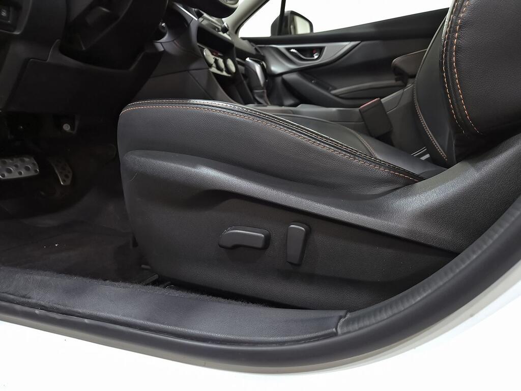 Subaru XV 2.0i Hybrid CVT Executive Plus 32