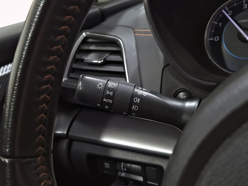 Subaru XV 2.0i Hybrid CVT Executive Plus 14