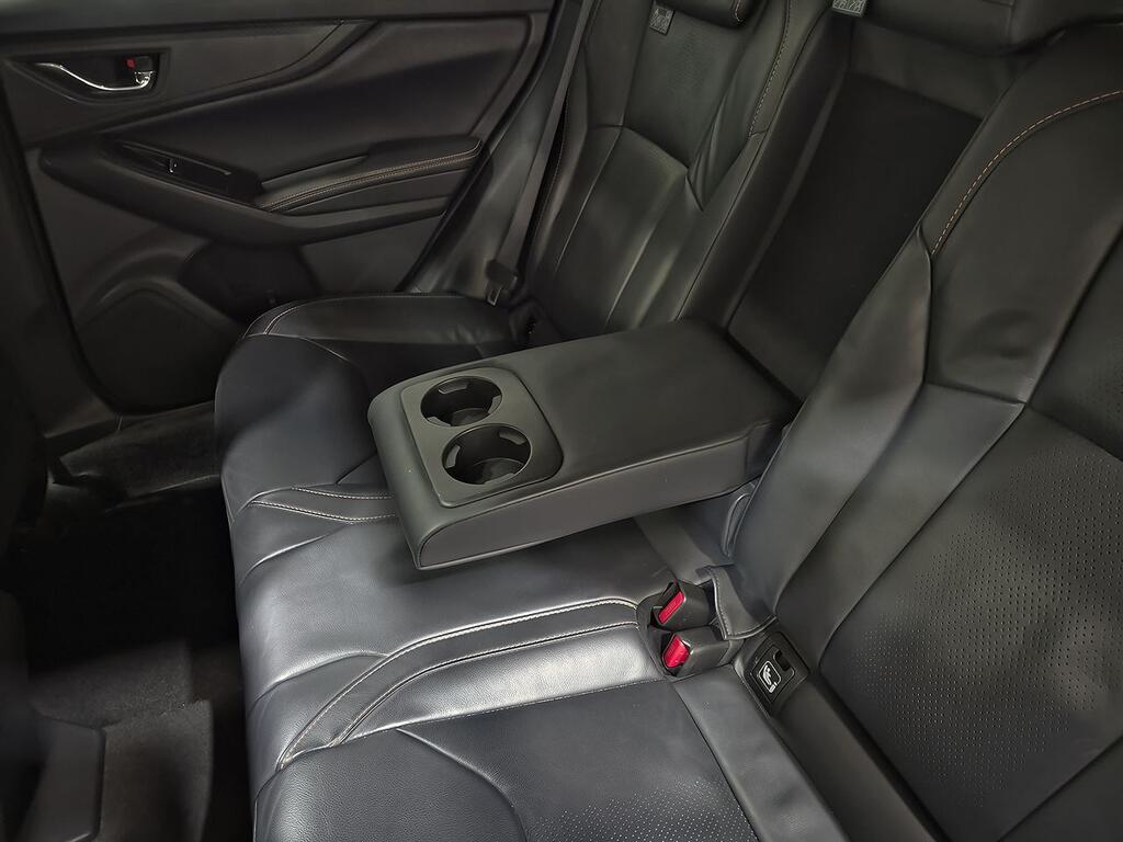 Subaru XV 2.0i Hybrid CVT Executive Plus 34