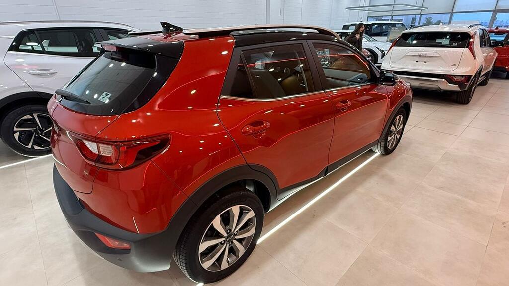 Kia Stonic 1.0 T-GDi 74kW (100CV) MHEV iMT Drive 2