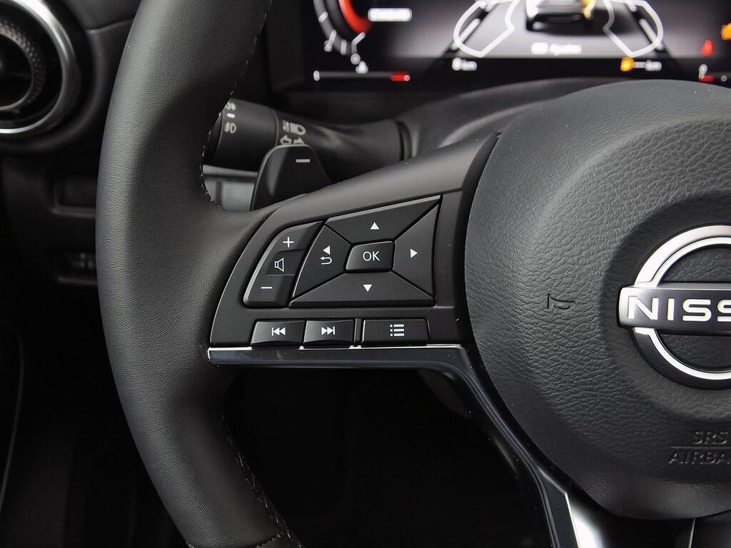 Nissan Juke DIG-T 84 kW (114 CV) DCT 7 Vel. Tekna 17