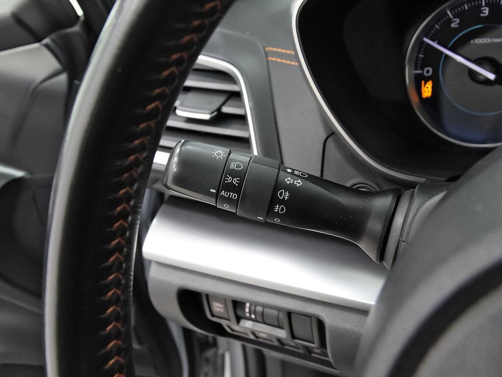 Subaru XV 2.0i Hybrid CVT Executive Plus 17