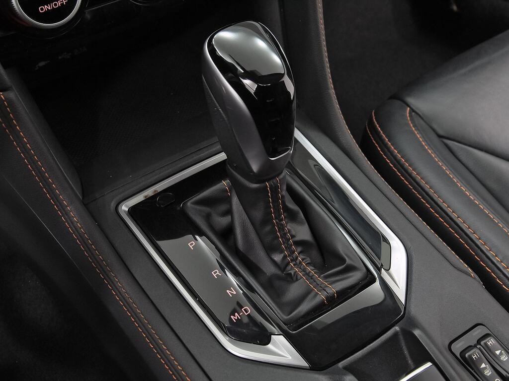 Subaru XV 2.0i Hybrid CVT Executive Plus 34