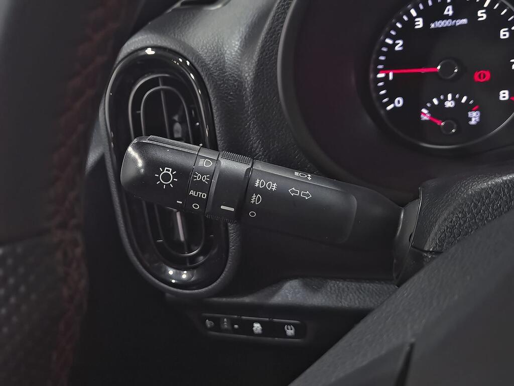 Kia Picanto 1.0 DPi 49kW (67CV) GT Line 14