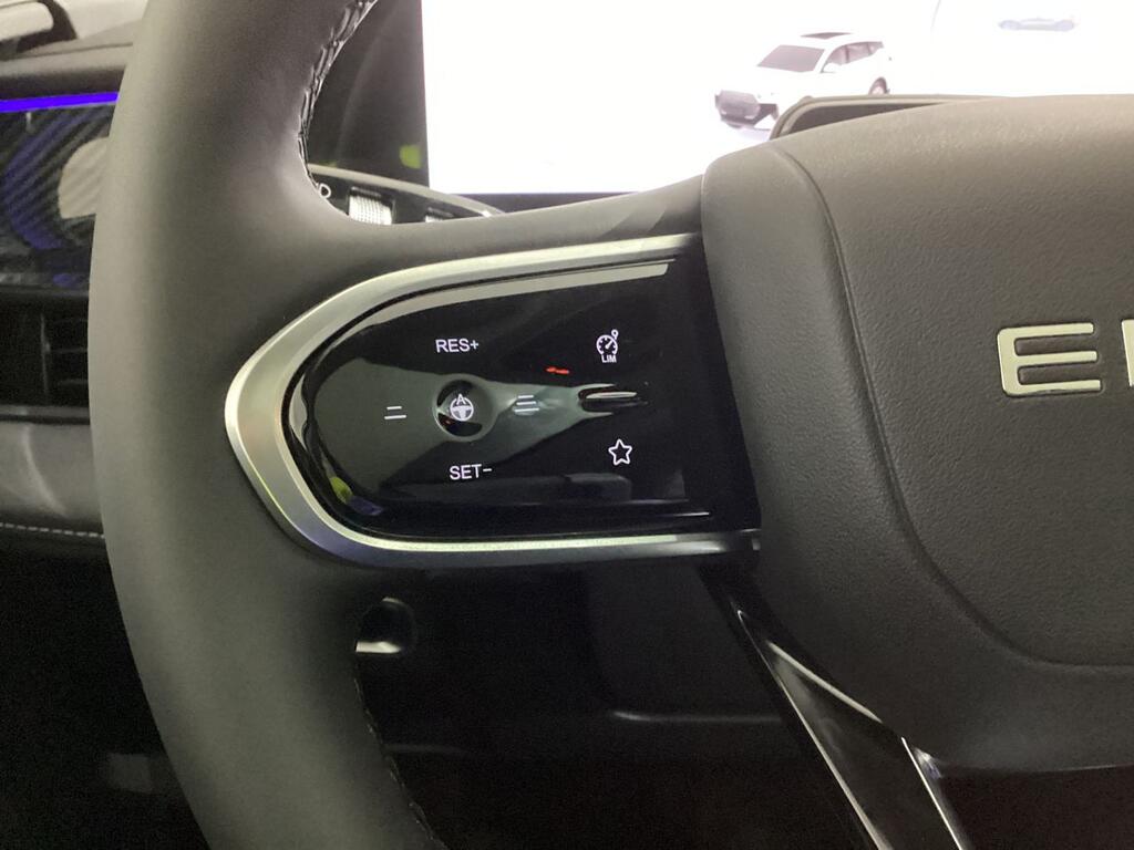 Ebro S700 1.6 TGDI Luxury 7 DCT 16