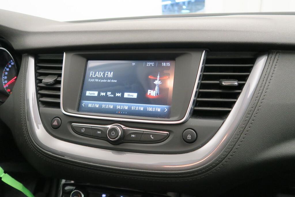 Opel Grandland X 1.2 Turbo Design Line 11