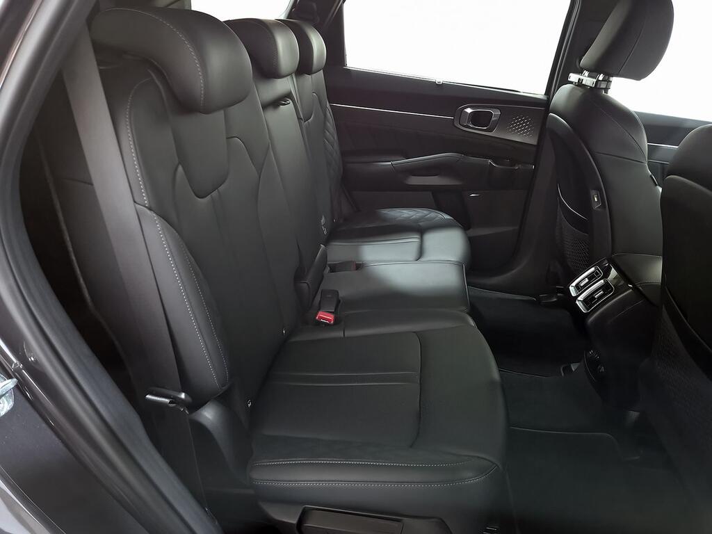 Kia Sorento 1.6 T-GDi HEV Black Edition 4x4 7pl 8