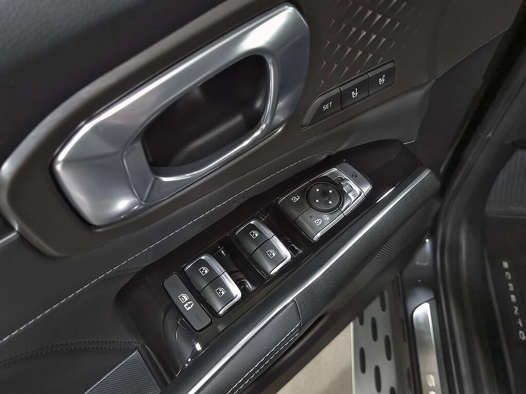 Kia Sorento 1.6 T-GDi HEV Black Edition 4x4 7pl 14