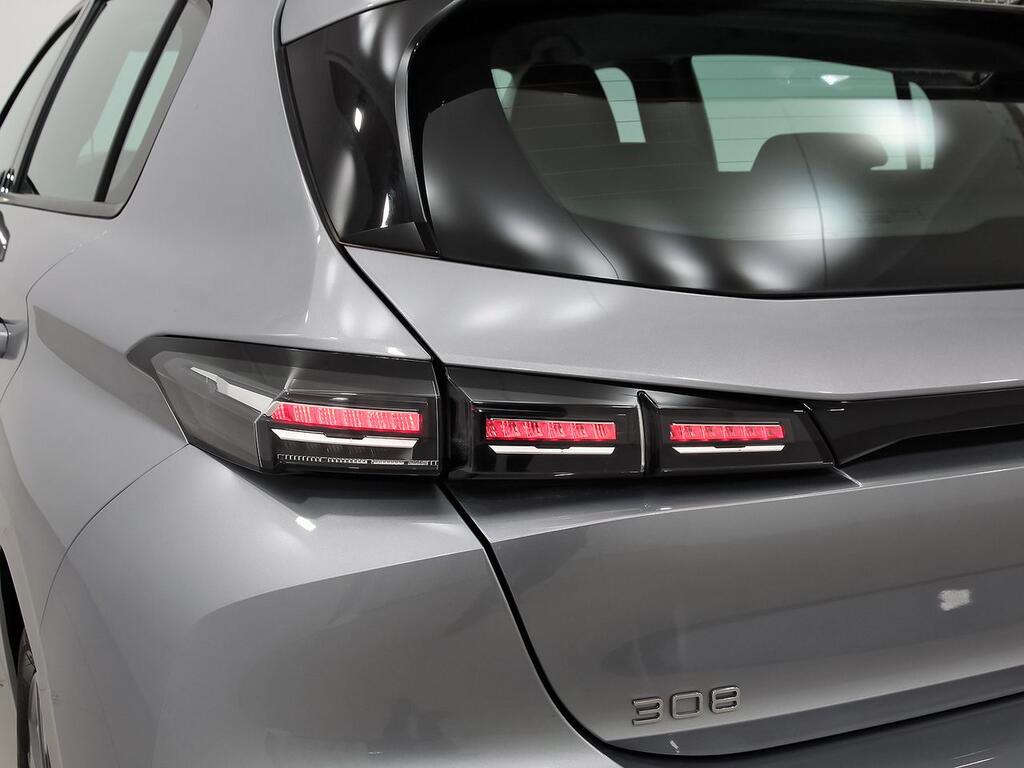 Peugeot 308 5P Active Pack PureTech 130 S&S MAN 31