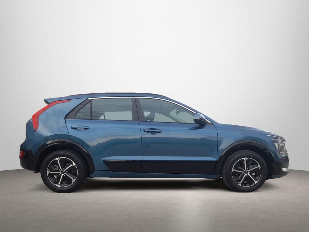 Kia Niro 1.6 GDi HEV 104kW (141CV) Drive 2