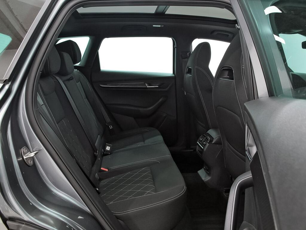 Skoda Karoq 1.5 TSI 110kW (150CV) DSG ACT Sportline 6