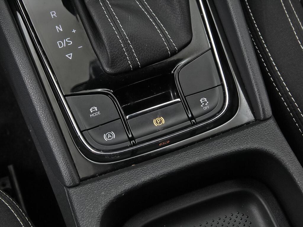 Skoda Karoq 1.5 TSI 110kW (150CV) DSG ACT Sportline 31