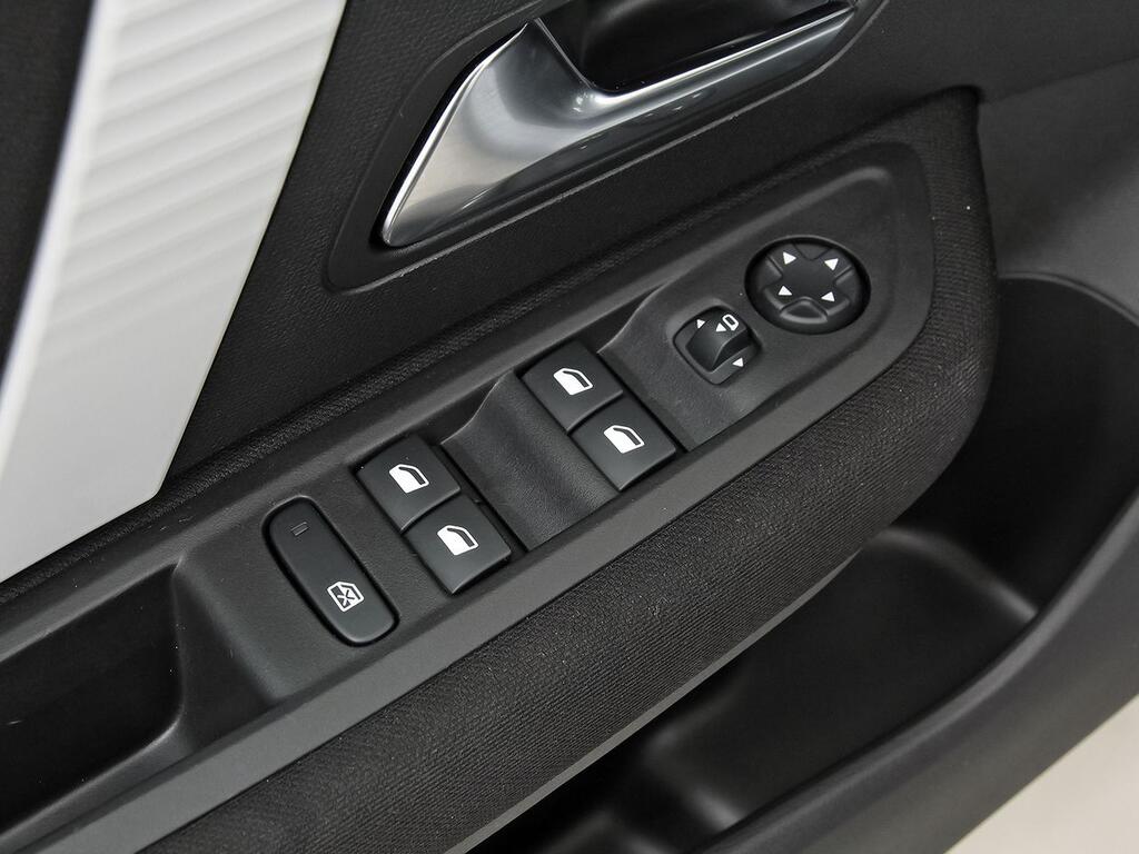 Citroën C4 Hybrid 145 ë-DCS6 Plus 15