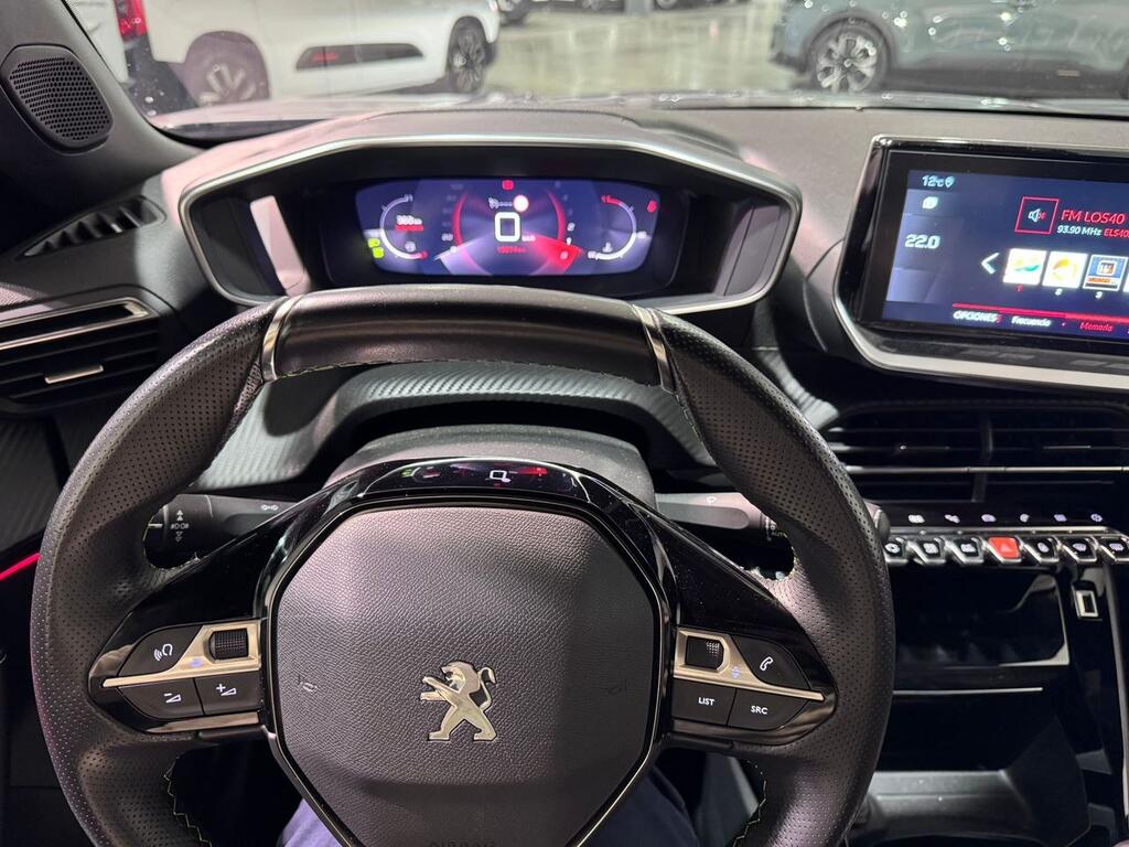 Peugeot 2008 GT Puretech 130 S&S BVM6 14