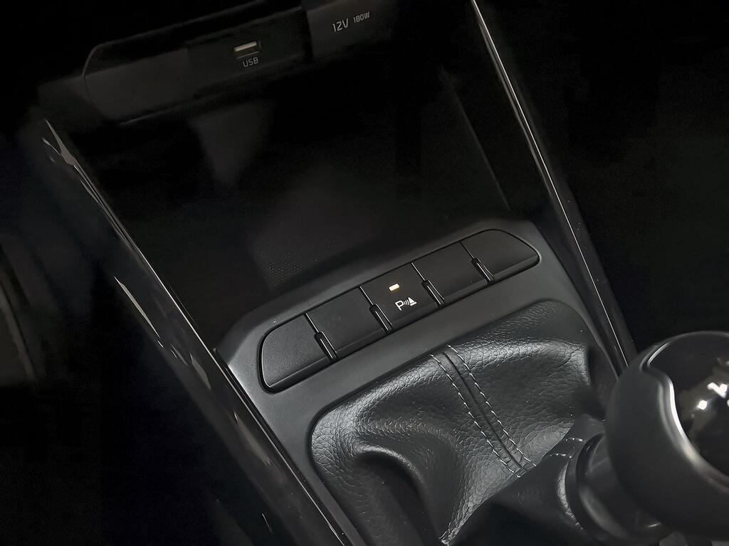 Kia Stonic 1.2 DPi 62kW (84CV) Drive 31