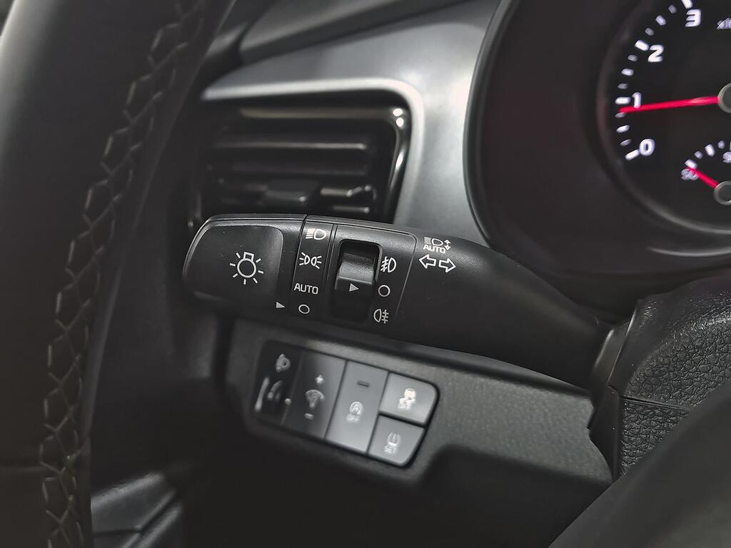 Kia Stonic 1.2 DPi 62kW (84CV) Drive 14