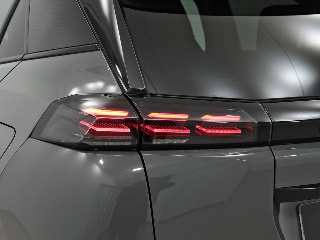 Peugeot 2008 GT Puretech 130 S&S EAT8 39