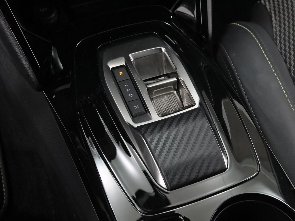 Peugeot 2008 GT Puretech 130 S&S EAT8 37