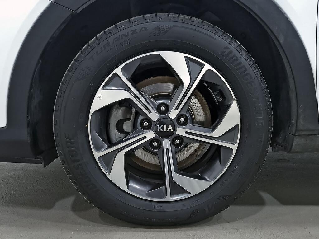 Kia XCeed 1.6 MHEV iMT Drive 100kW (136CV) 10