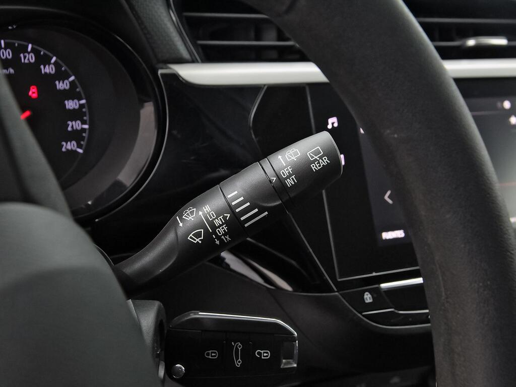 Opel Corsa 1.5D DT 74kW (100CV) Edition 17