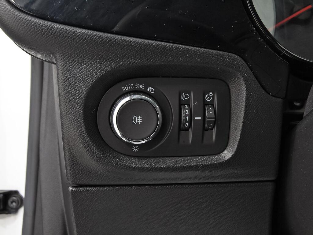 Opel Corsa 1.5D DT 74kW (100CV) Edition 14