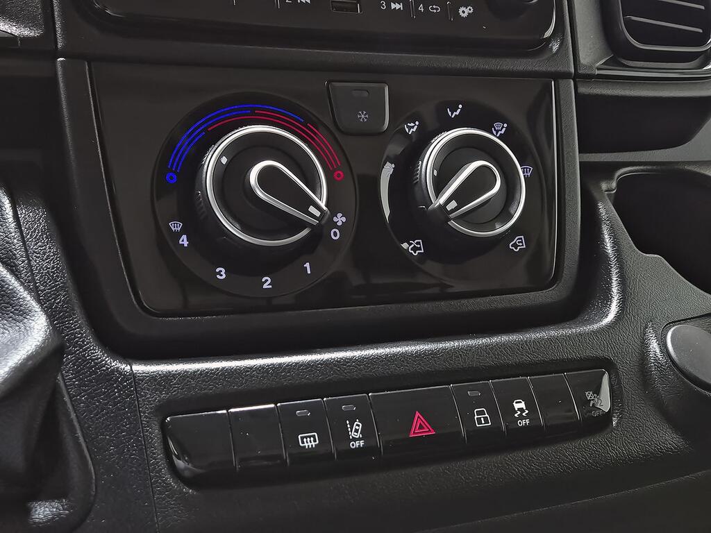 Citroën Jumper FURGON 2.2 BHDI 140 L3H2 3.5T 4P 22