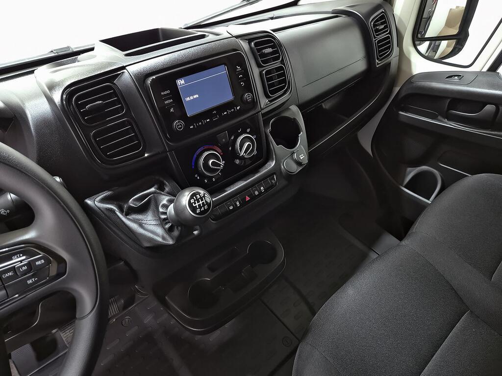 Citroën Jumper FURGON 2.2 BHDI 140 L3H2 3.5T 4P 25