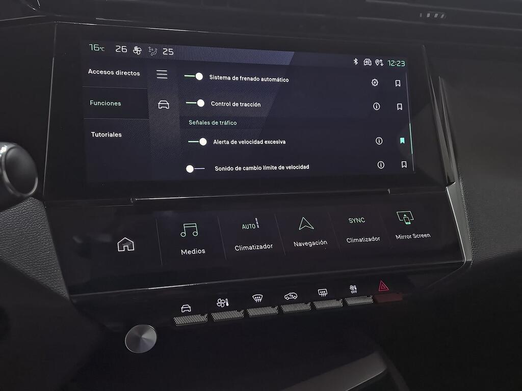 Peugeot 308 5P Allure BlueHDi 130 S&S EAT8 26