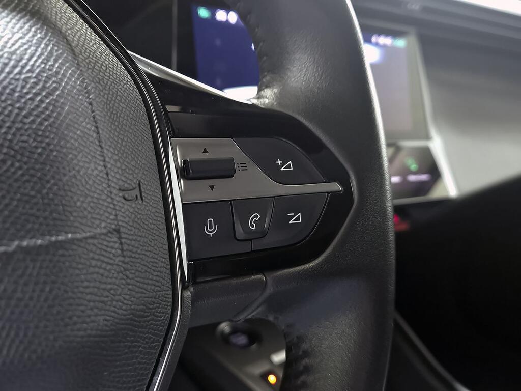 Peugeot 308 5P Allure BlueHDi 130 S&S EAT8 17