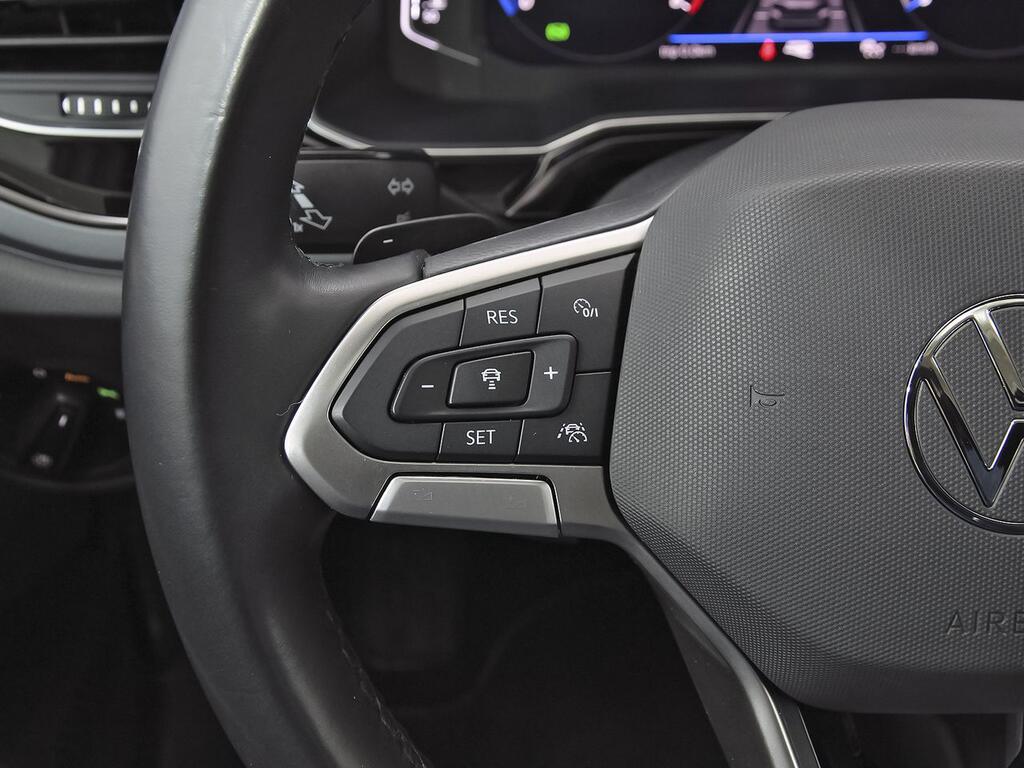 Volkswagen Taigo R-Line 1.0 TSI 81kW (110CV) DSG 17