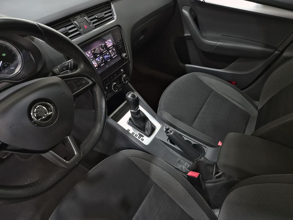 Skoda Octavia Combi 1.5 TSI 110KW (150CV) DSG Ambition 27