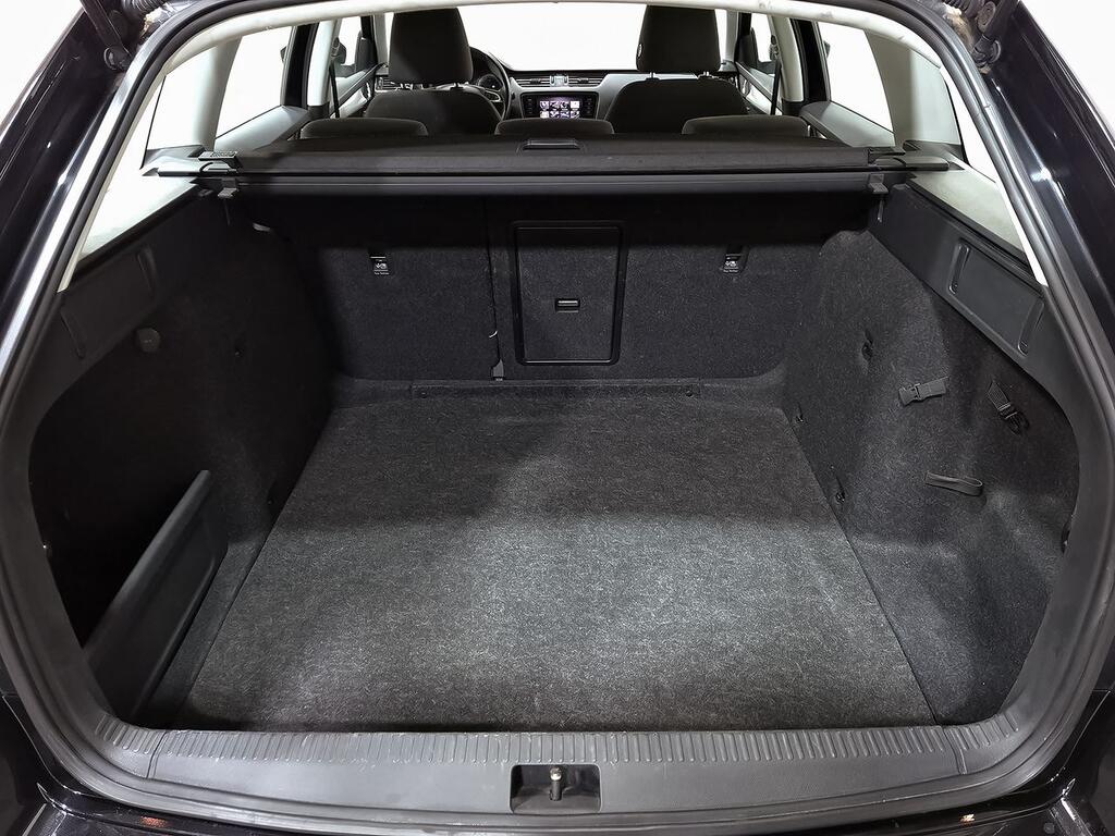 Skoda Octavia Combi 1.5 TSI 110KW (150CV) DSG Ambition 9