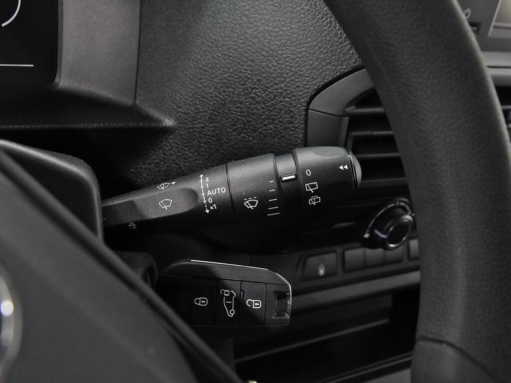 Citroën Jumpy 2.0 BLUEHDI 180 AUTO XL 4P 9 PLAZAS (KMO) 18