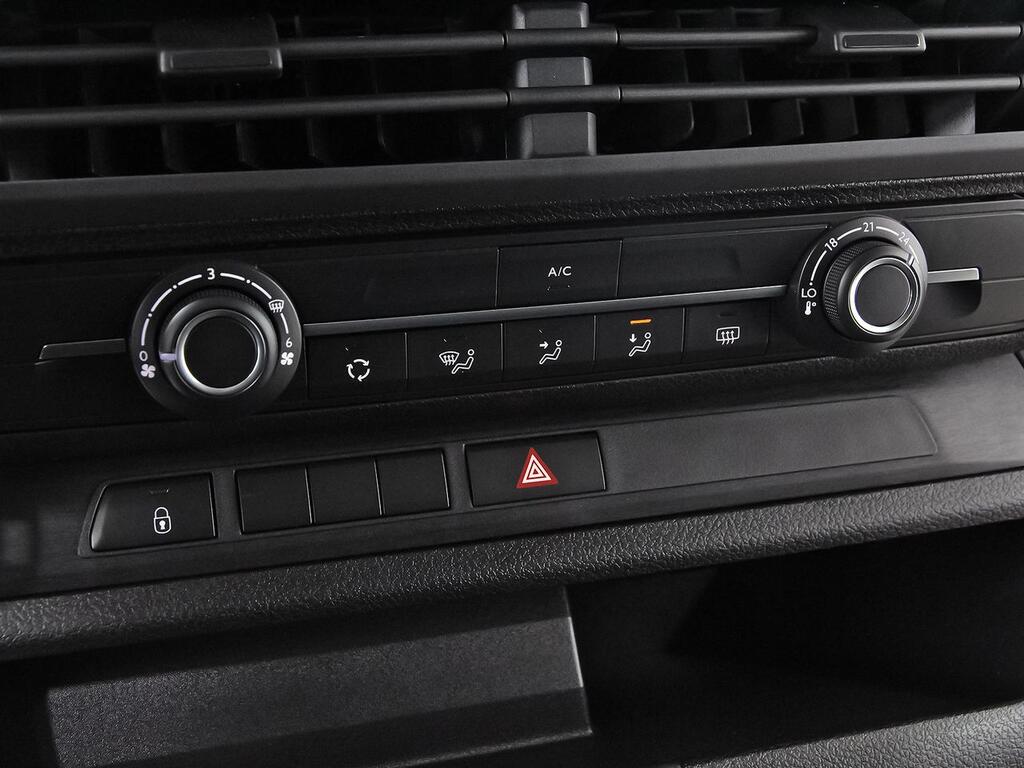 Citroën Jumpy 2.0 BLUEHDI 180 AUTO XL 4P 9 PLAZAS (KMO) 29