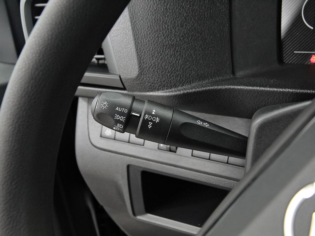 Citroën Jumpy 2.0 BLUEHDI 180 AUTO XL 4P 9 PLAZAS (KMO) 17