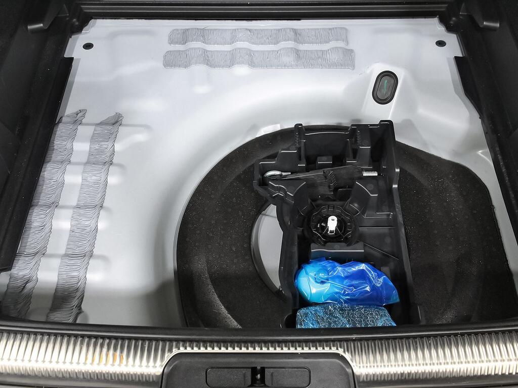 DS DS 7 BlueHDi 130 Automático PERF LINE + 40