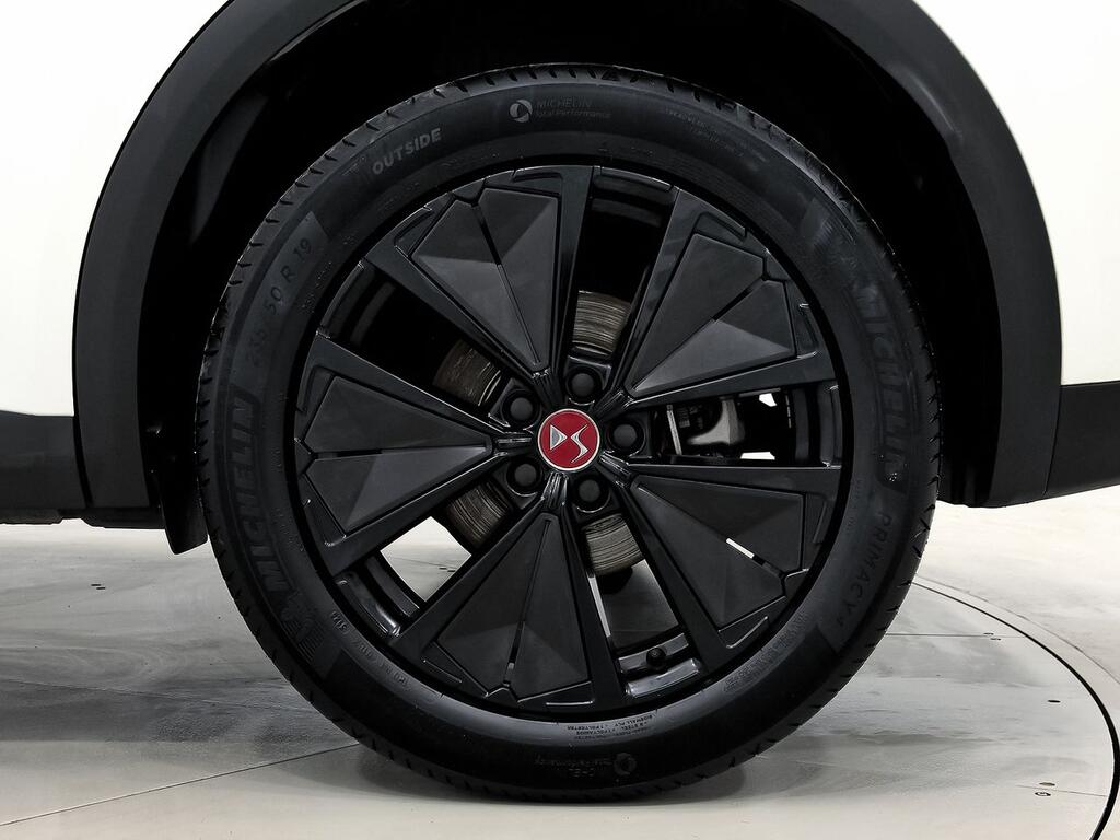 DS DS 7 BlueHDi 130 Automático PERF LINE + 11