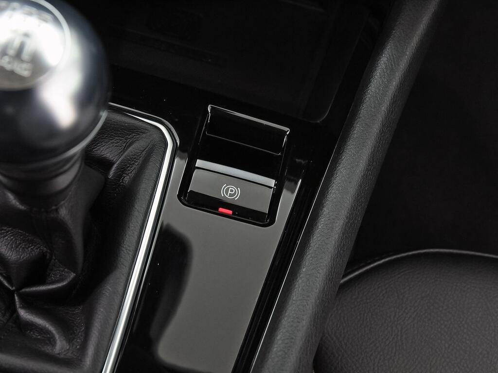 Jeep Compass 1.3 Gse T4 96kW (130CV) Limited MT FWD 31