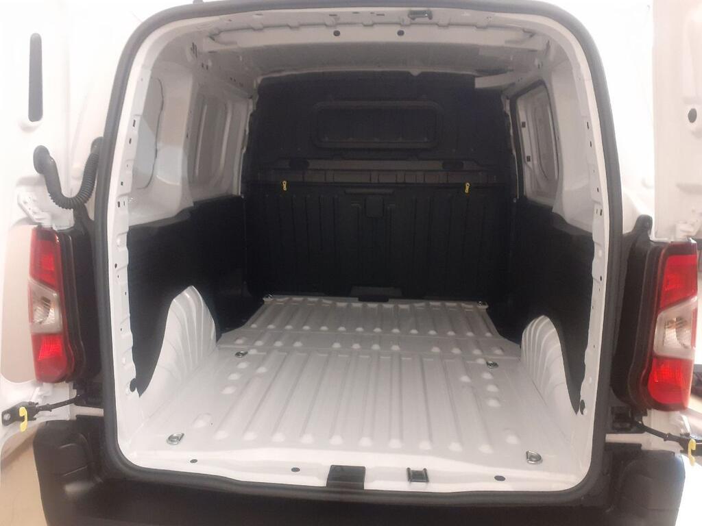 Peugeot Partner E-PARTNER FG STANDARD 800 KG BEV (100KW) 136CV 17