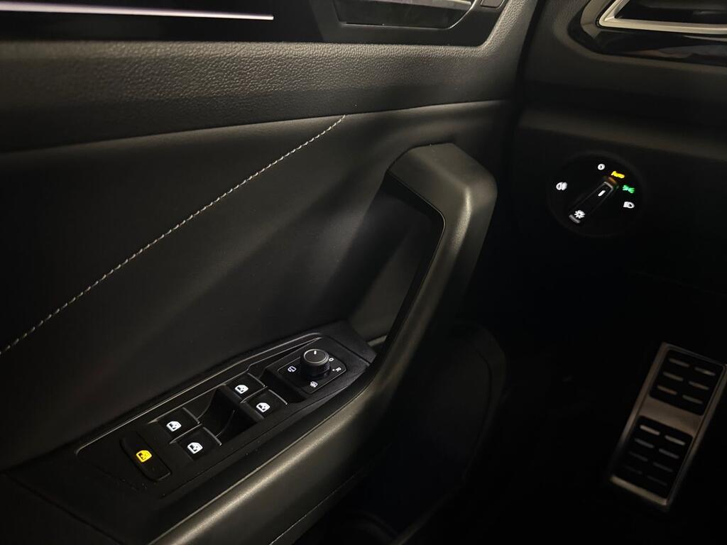 Volkswagen T-Roc R-Line 2.0 TDI 110kW (150CV) DSG 17