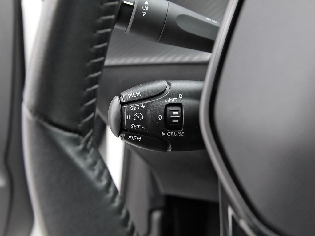 Peugeot 208 BlueHDi 73kW (100CV) Active 16